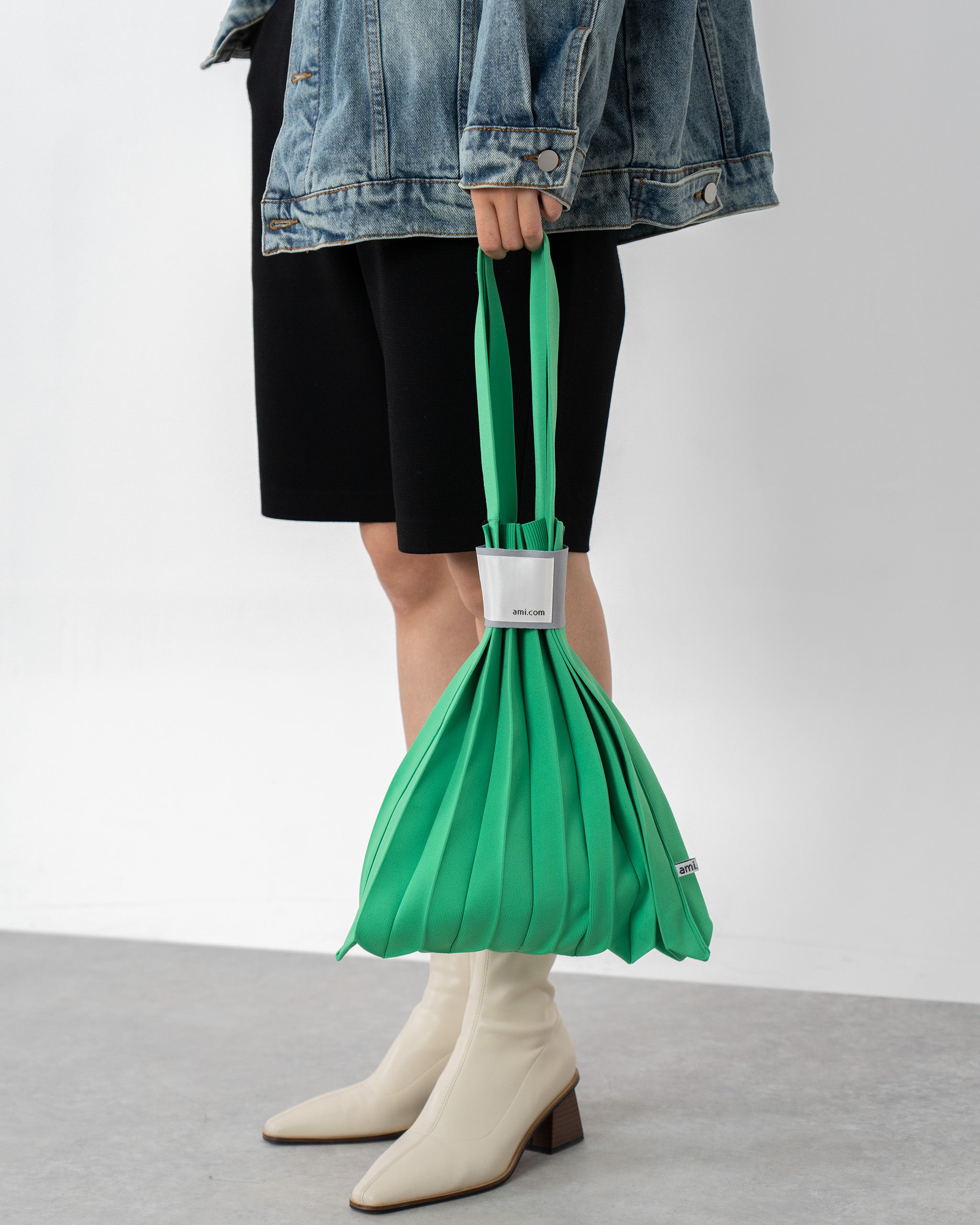 Trunk discount pleat bag