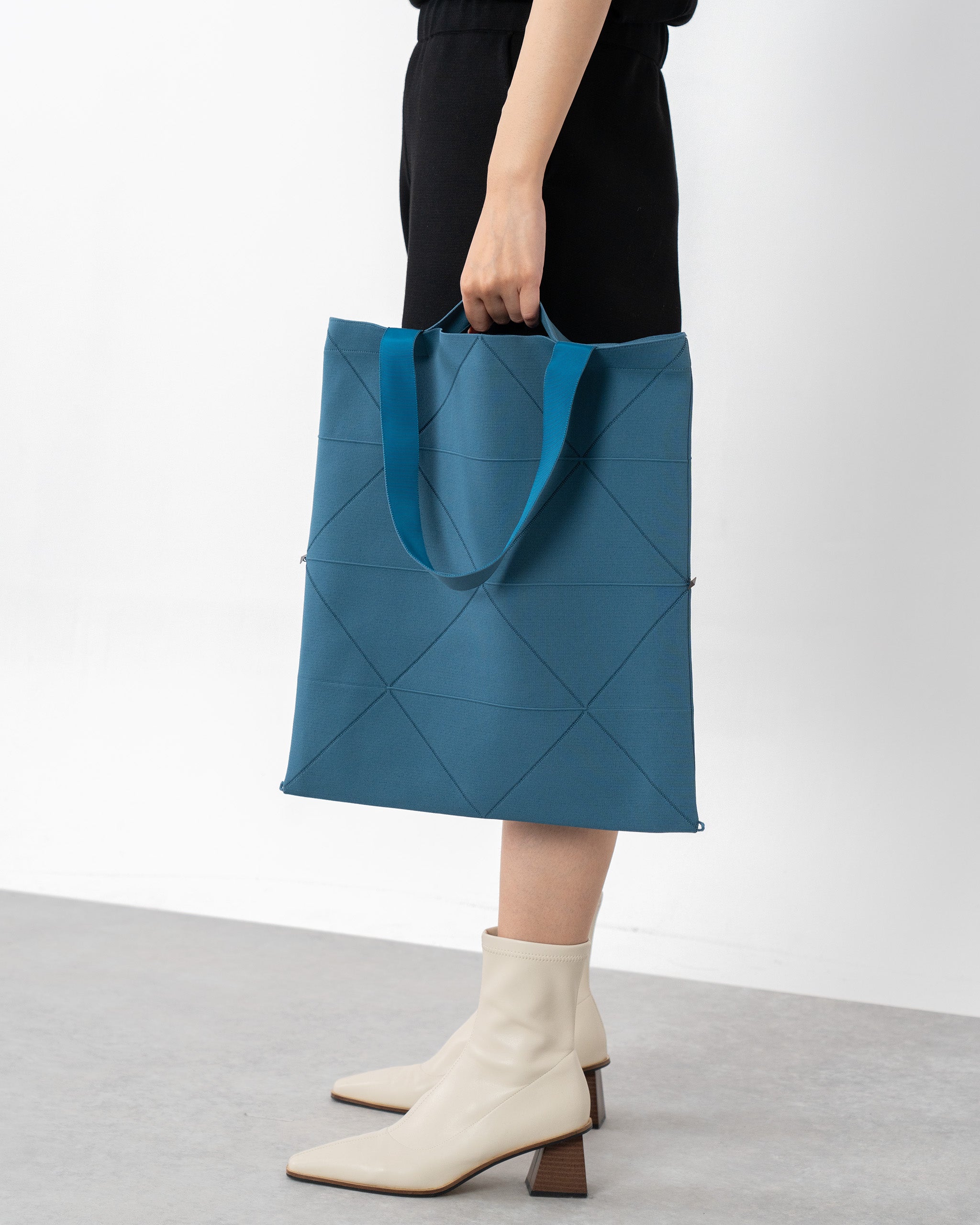 amicom」ORIGAMI KNIT BAG-DENIM BLUE 折り紙バッグ