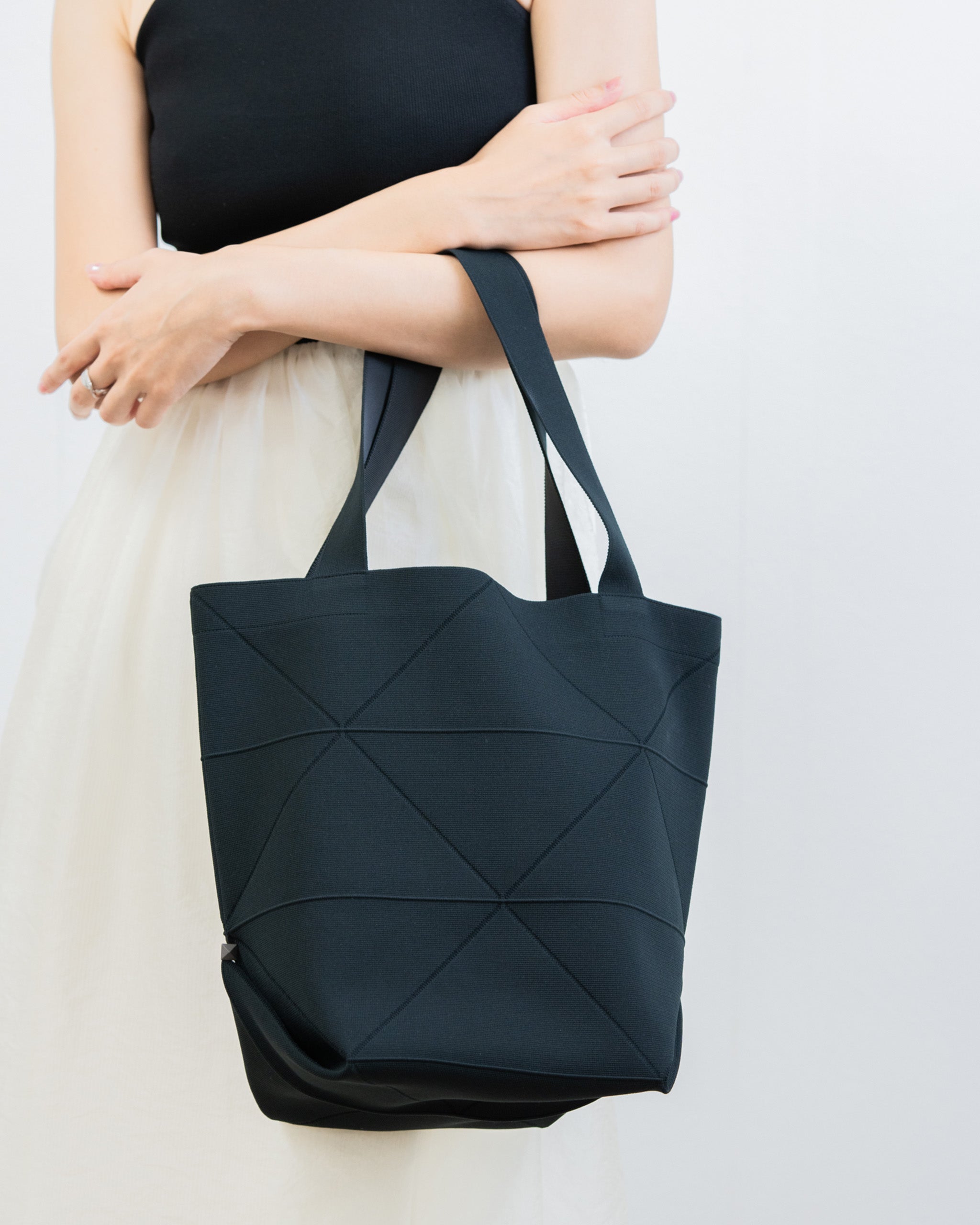 amicom」ORIGAMI KNIT BAG-BLACK折り紙バッグ